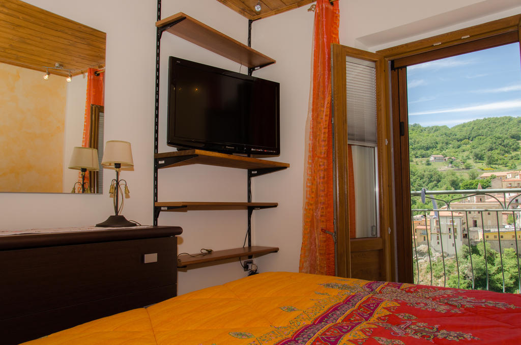 B&B La Perla Nelle Dolomiti Castelmezzano Room photo